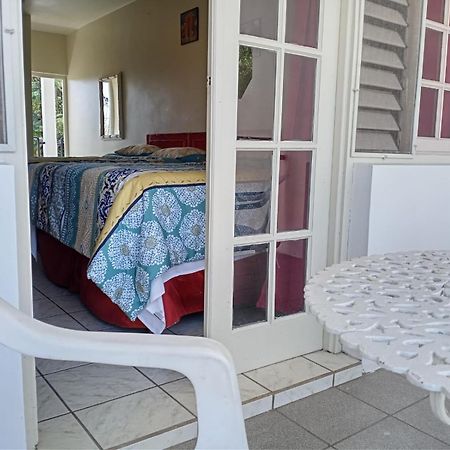 Ridgeway Guest House Montego Bay Esterno foto